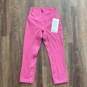 Align HR Crop 21” sz 4